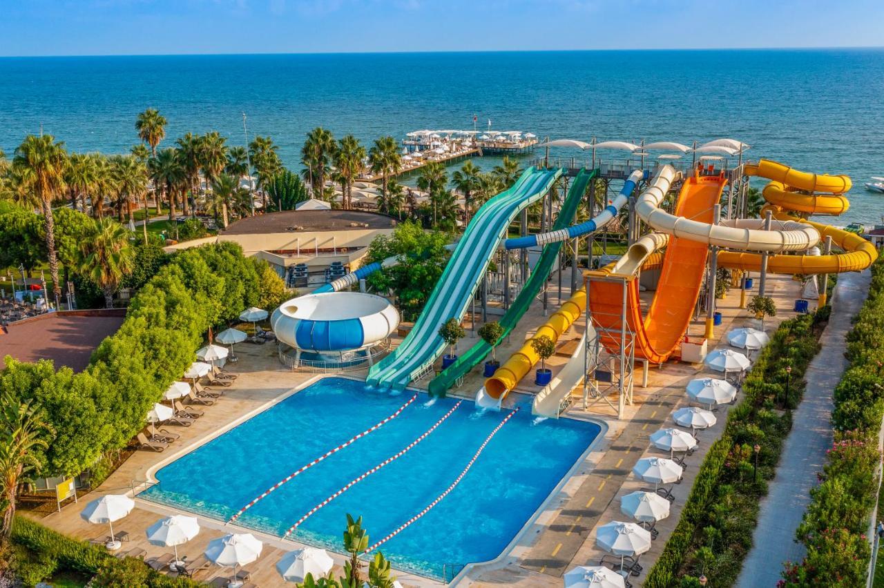 Bellis Deluxe & Heated For Winter Aqua Park Hotel